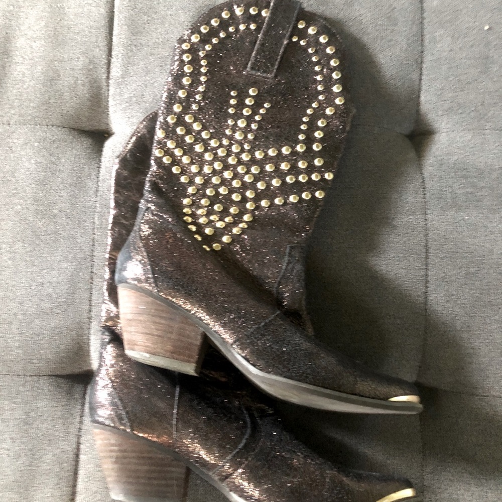 Reba McEntire Sparkly boots never worn NWOT